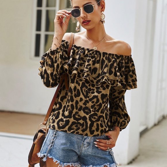 B2G1♦️🆕 Tan Leopard Print Off The Shoulder Top - Picture 3 of 5